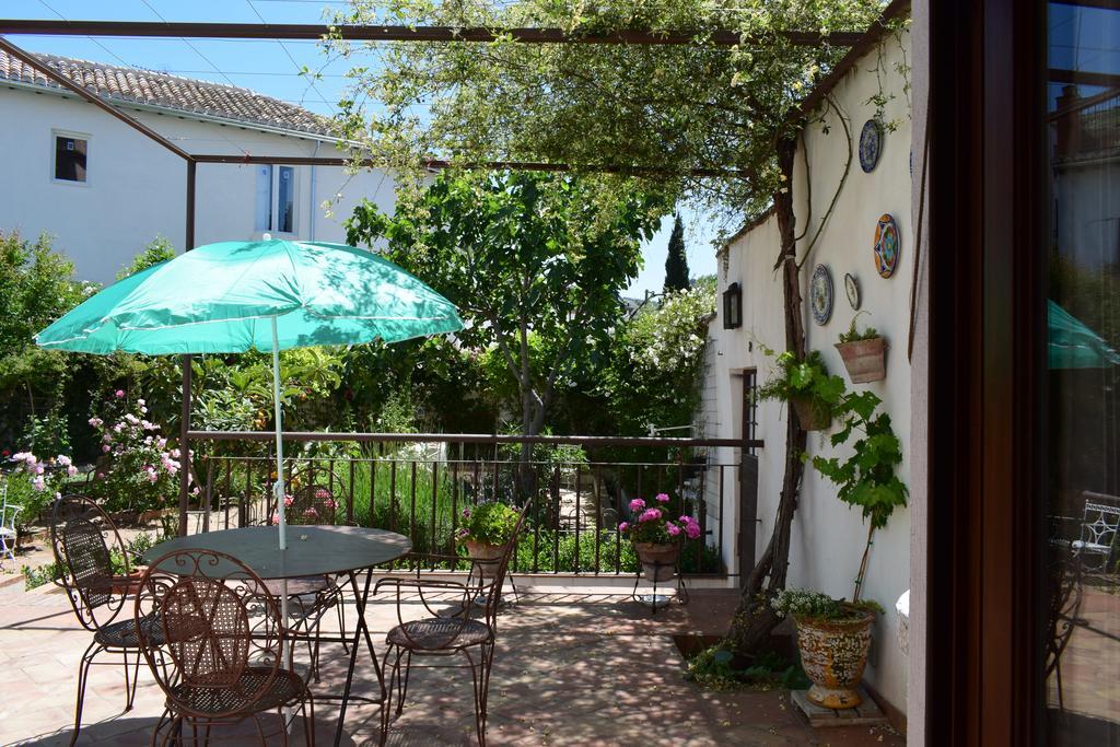 Carmen De Ramilla, Encantadora Guesthouse Con Piscina Soleada Granada Exterior photo